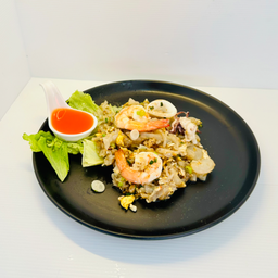 ก๋วยเตี๋ยวดั่วทะเล กุ้ง+หมึก+กระพรุน