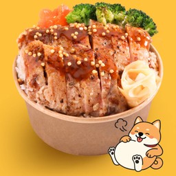 ไก่หมักชิโอะโคจิ ซอสแจ่ว