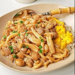 ข้าวไข่ข้น+ผัดเห็ดน้ำมันหอย