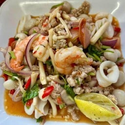 ร้านตำโบราณ“พึ่งคิดสูตรเมื่อวาน”