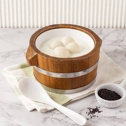 PREMIUM บัวลอยงาดำลาวานมสด 4 ลูก