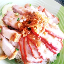 ข้าวหมูแดง,หมูกรอบ