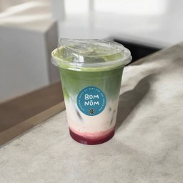 สตอเบอร์รี่มัทฉะลาเต้