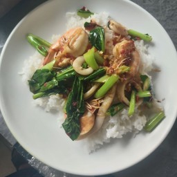 ก๋วยเตี๋ยวตุ๋นไก่มะระ เจ๊นนท์