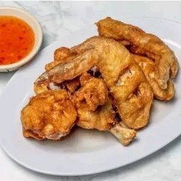 ปีกไก่ทอดน้ำปลา