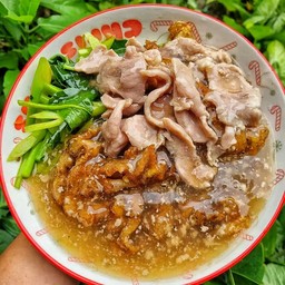 ราดหน้าเลือกเนื้อสัตว์