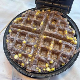 Waffle บ้่าบิ่นมะพร้าวอ่อน+ข้าวโพด