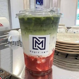 ชาเขียวนมสดสตอร์เบอร์รี่