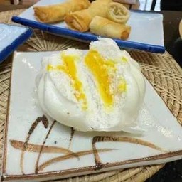 ซาลาเปาไส้ครีม