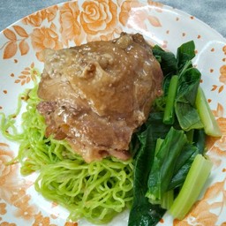 บะหมี่ไก่อบ