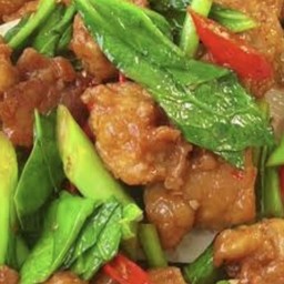 คะน้าหนังไก่กรอบ