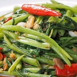 ผัดผักบุ้งไฟแดง