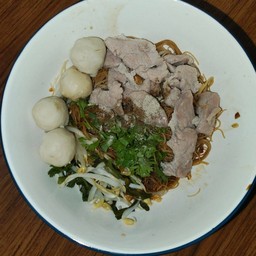 หมี่ขาวหมูแห้ง