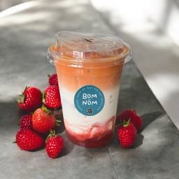 สตอเบอรี่ชาไทยลาเต้