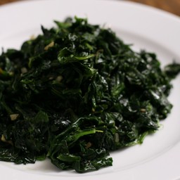 SAUTEED    SPINACH ,  GARLIC ,  CHILI