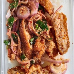 ข้าวยำไก่แซ่บ