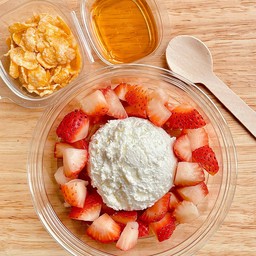 Greek Yogurt x Strawberry