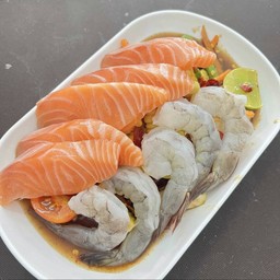 เหลาแซลมอนกุ้งสด