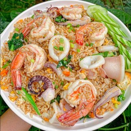 ข้าวผัดทะเล รสเลิศ