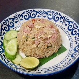 ข้าวผัดแหนม