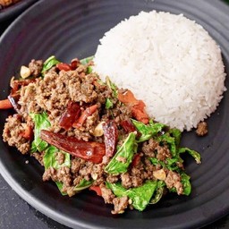 กะเพราเนื้อสับโคขุนขุนช้าง