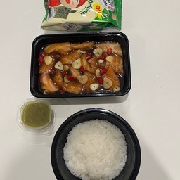 Set A แซลม่อนดอง