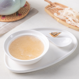 รังนกขาวครึ่งรังตุ๋นสูตรต้นตำรับ 冰糖炖半盏白燕窝 Half cup Classic Rock Sugar Stew