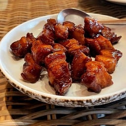 หมูสามชั้นคาราเมล