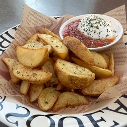 มันฝรั่งทอด skin-on