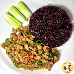 กะเพรา หมูสับ