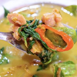 แกงเขียวหวานไก่ขุนช้าง