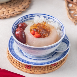 ลูกแพรต้มเห็ดหูหนูพุทรา雪梨银耳红枣甜汤Stewed Asian Pear with White Fungus & Jujube