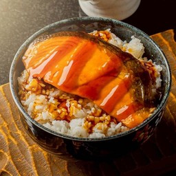 ข้าวแซลม่อนเทอริยากิ