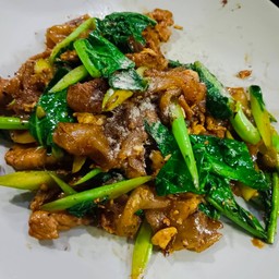 ผัดซีอิ๊วหมู