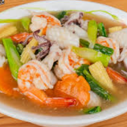 ราดหน้าทะเล