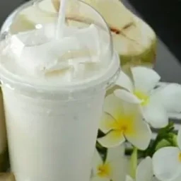 มะพร้าวนมสดปั่น