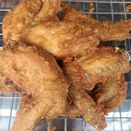 ปีกไก่ทอด