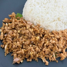 หมูสับทอดกระเทียม (ราดข้าว)