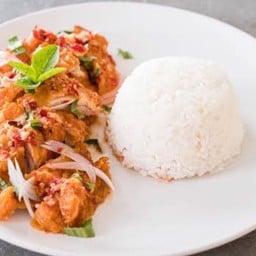 ข้าวยำไก่แซ่บ