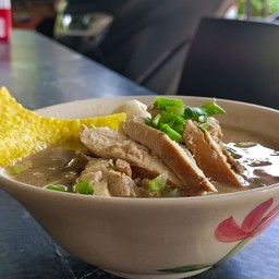 ก๋วยเตี๋ยวไก่พอดีคำ