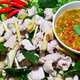 หมูสะดุ้ง