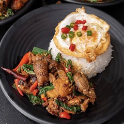 กะเพราเป็ดย่างขุนช้าง