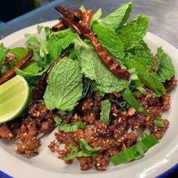 ลาบหมูทอด