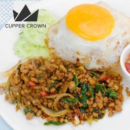 คัพเปอร์คราวน์คาเฟ่ กะเพรา ผัดไทย ผัดซีอิ๊ว สเต็ก พิซซ่า ชาไทย กาแฟ ชานม ไอติม ในเมือง