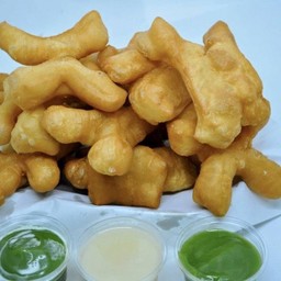 ปาท่องโก๋ ชุดใหญ่ 14 ชิ้น พร้อมเครื่องจิ้ม