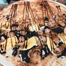 เครปกล้วยหอมและโอรีโอ้ และโกโก้ครั้น