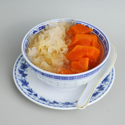 ต้มมะละกอเห็ดหูหนู  木瓜红枣木耳汤 Boiled Ear Mushroom with Papaya