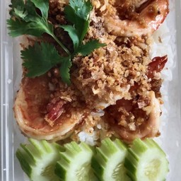 กุ้งกระเทียมราดข้าว