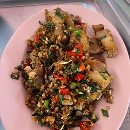หมูกรอบคั่วพริกเกลือ