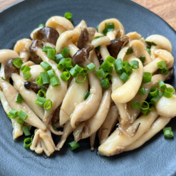 เห็ดชิเมจิผัดเนยกระเทียม